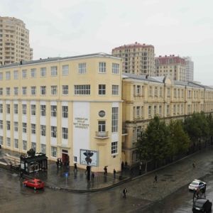Bakü-Azerbaycan Neft (Petrol) Akademisi-Dil-Okulu