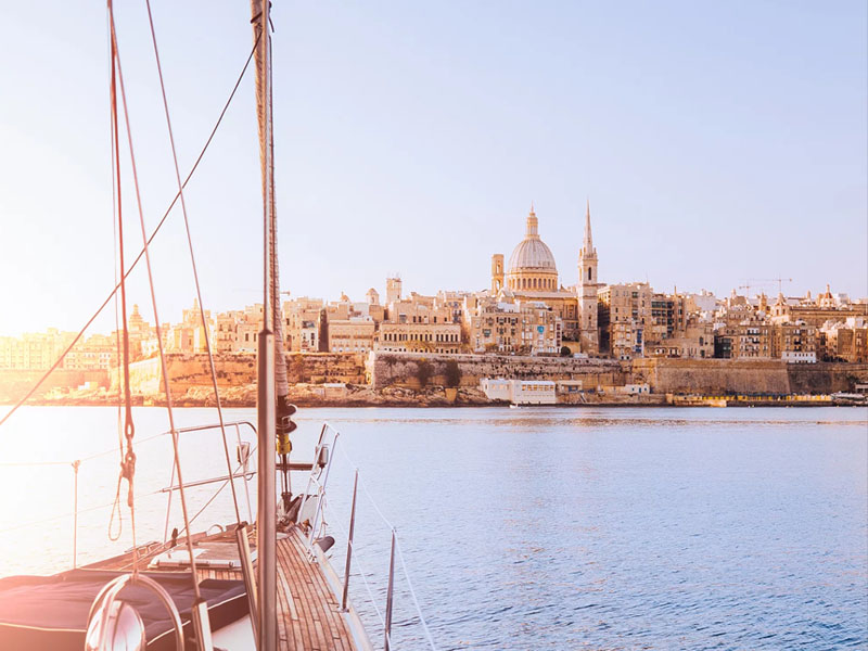 work-and-study-malta-pr-yurt-disi-egitim