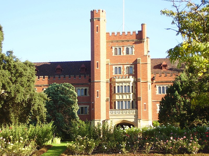 royal-st-georges-college
