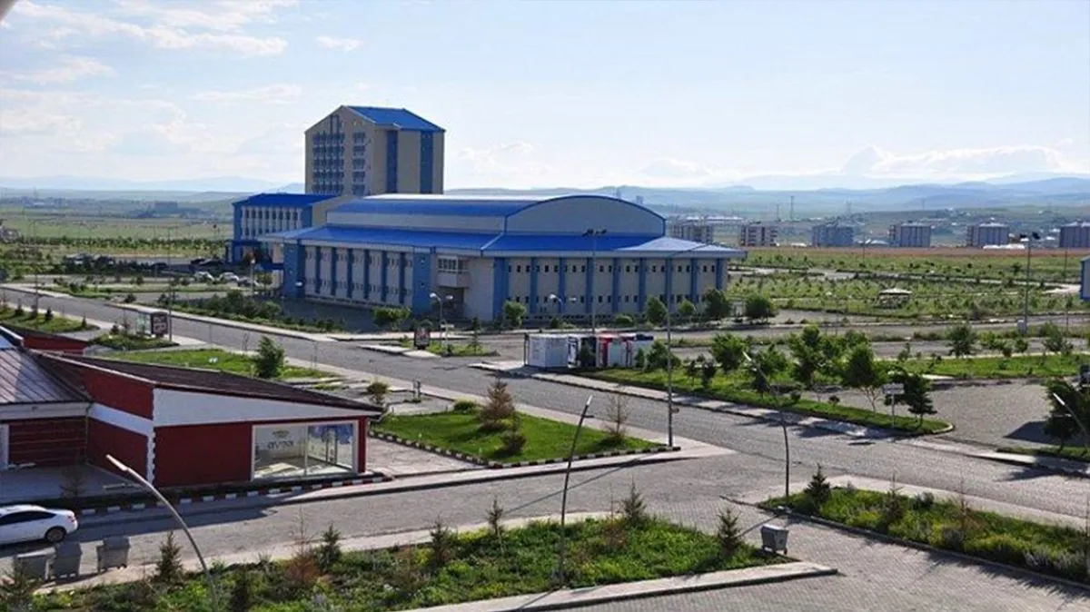 azerbaycan-kafkas-universitesi-bolumleri