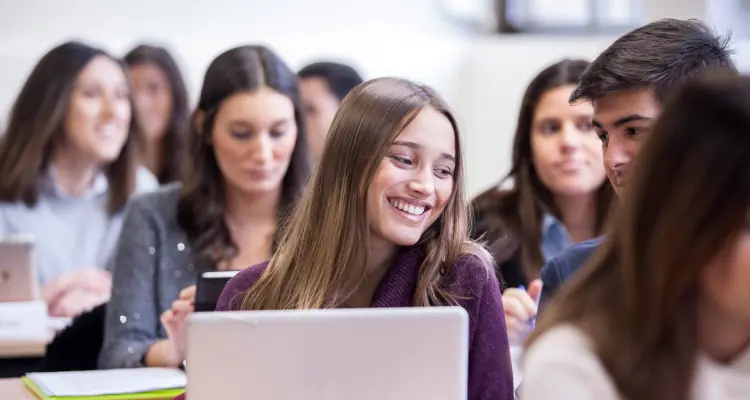 azerbeycan-universitesi-kayit-icin-gerekli-evraklar