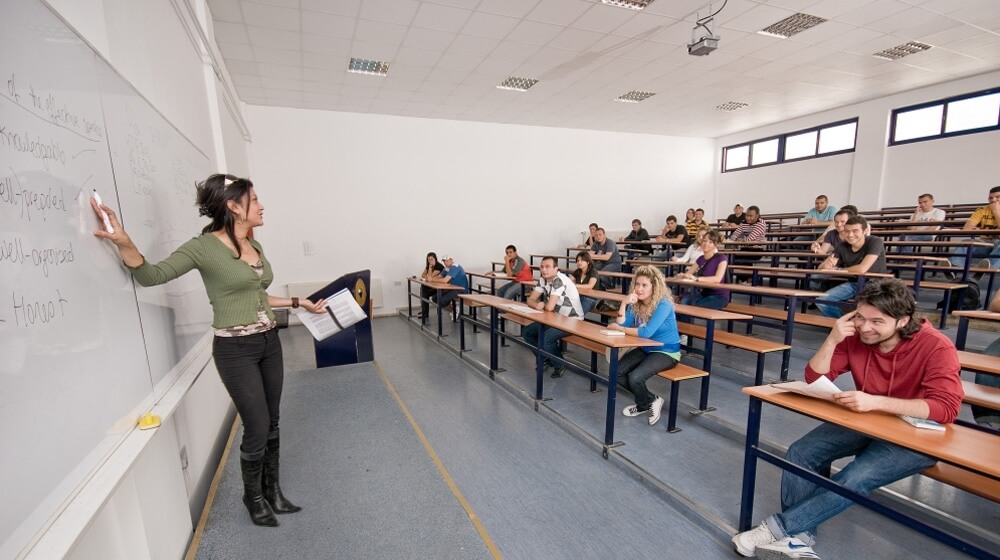 azerbeycanda-egitim-nasil