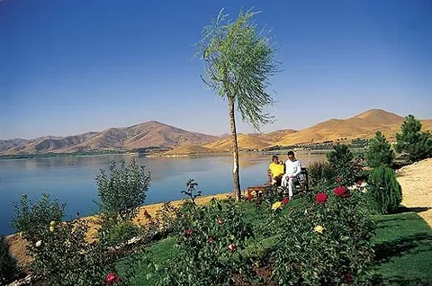 firat-universitesi-hazar-golü-tesisleri