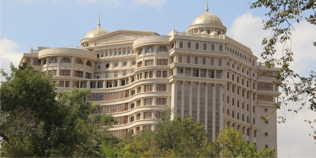 Azerbaycan Tıp Üniversitesi Sitesi