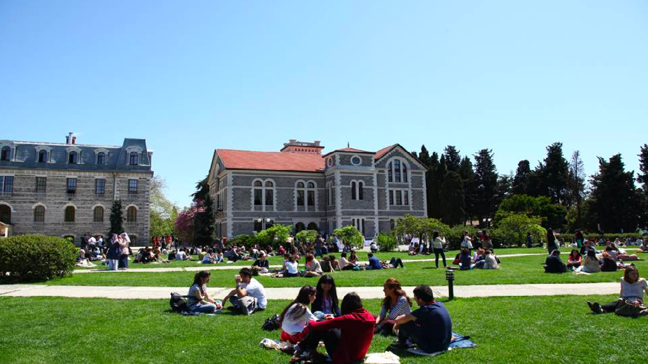 azerbaycan-ilk-1000-universite