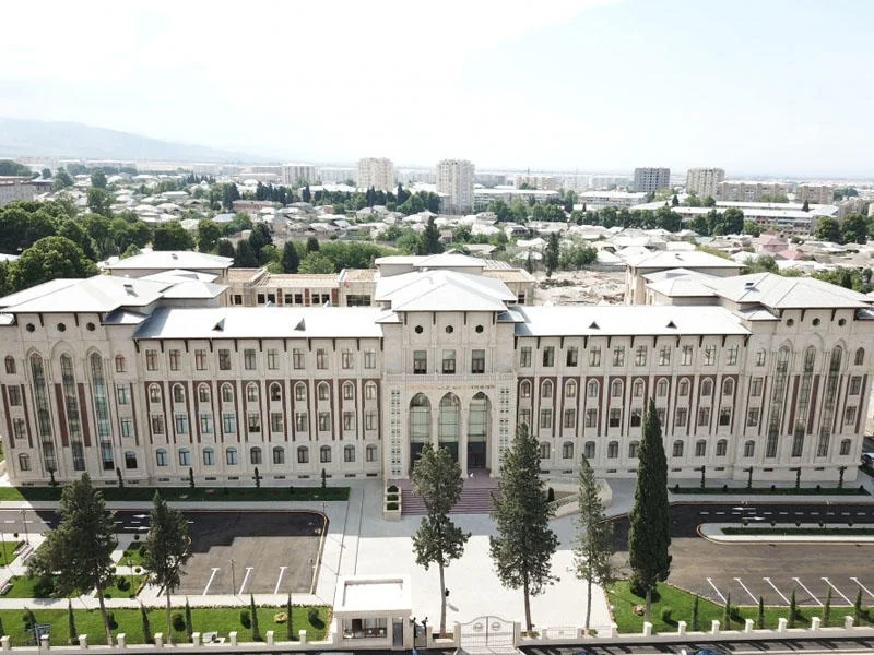 azerbaycan ucretli universitesi tip fakultesi 