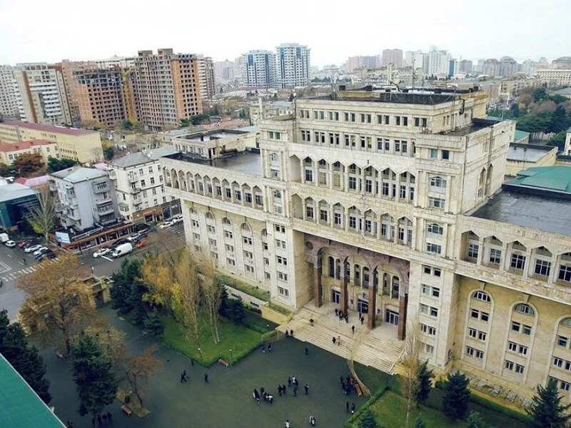 azerbaycan tip universitesine yerlesme kosullari nelerdir